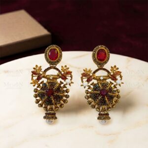 Royal Charm Earrings