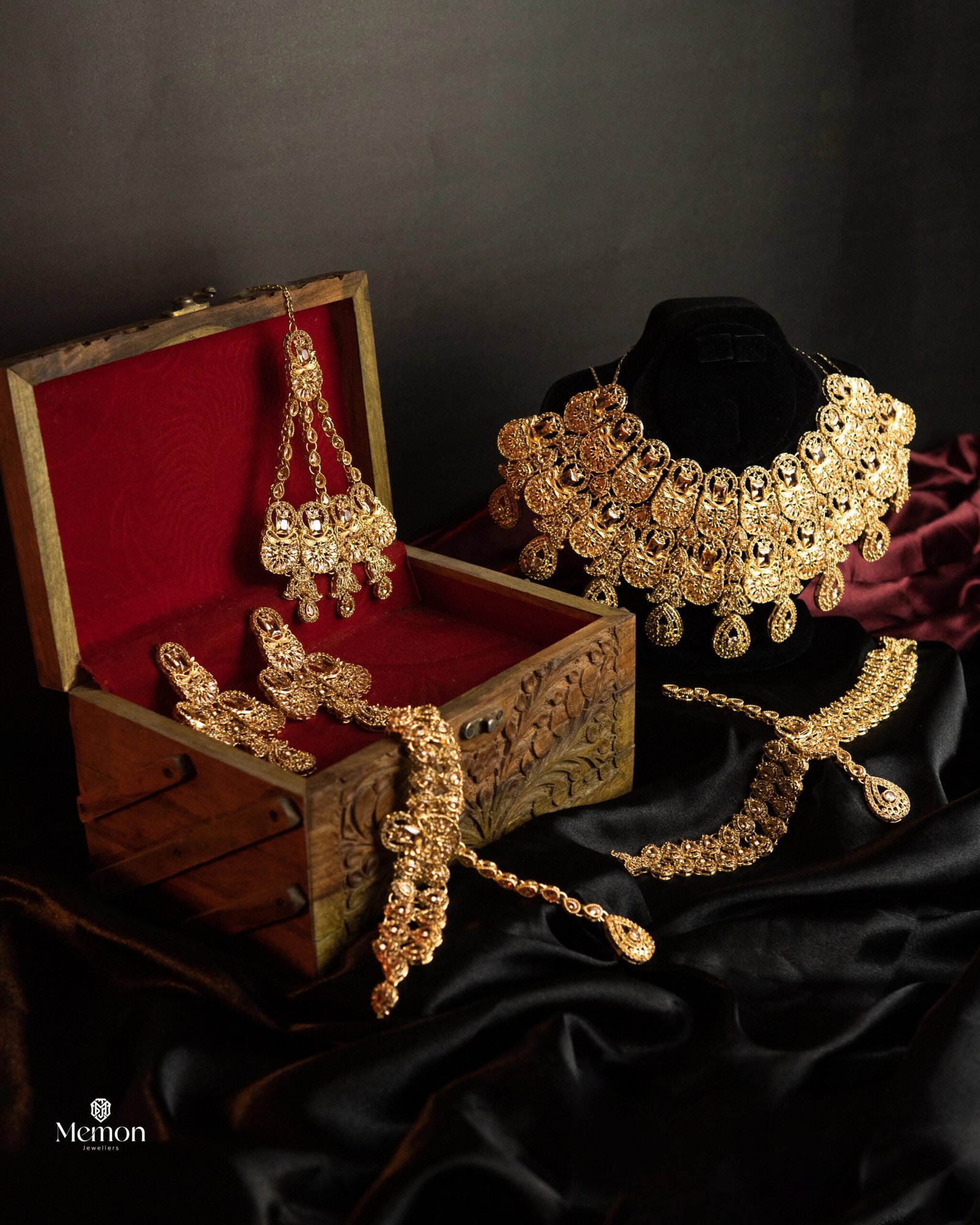 champagne-stone-mehraab-bridal-set